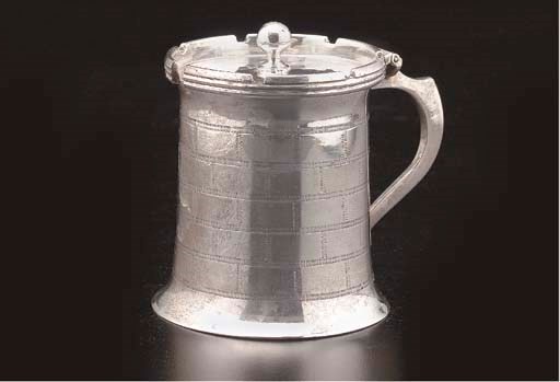 MOUTARDIER ET CUILLERE EN ARGENT