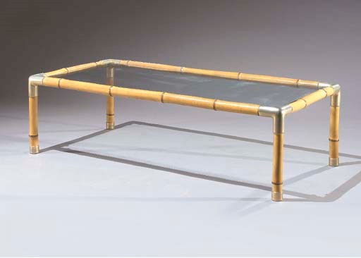 TABLE BASSE MODERNE