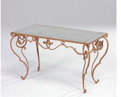 TABLE BASSE DES ANNEES 1940