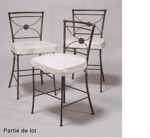 SUITE DE SEPT CHAISES DE JARDIN
