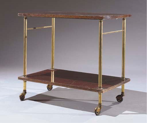 TABLE DE SERVICE, VERS 1980