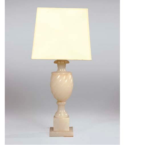 PIED DE LAMPE