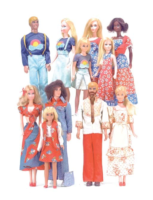 Barbie, Ken and Skipper in matching outfits