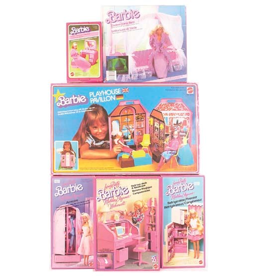 Barbie furniture 1980/90s