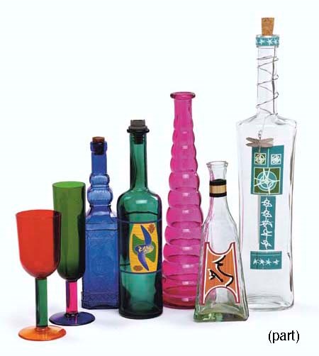 BOTTLES AND GLASSES FROM QUARK'S BAR