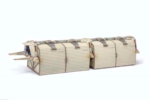 WORK BEE CARGO TRAIN MODEL