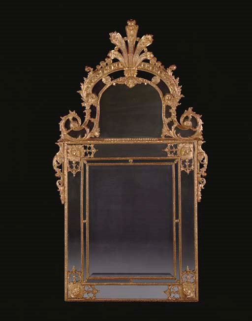 A REGENCE GILTWOOD MIRROR