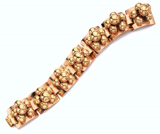 A RETRO 18K GOLD BRACELET, BY CARTIER