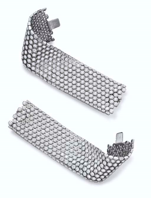 A PAIR OF DIAMOND BRACELETS, BY FRED LEIGHTON