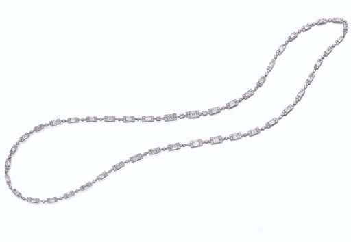 AN ART DECO DIAMOND SAUTOIR