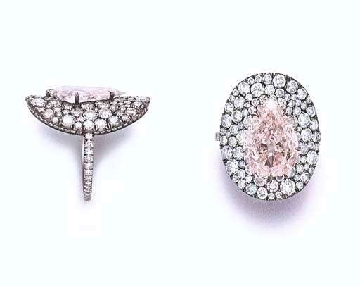 A COLORED DIAMOND "BONNET" RING, BY JAR