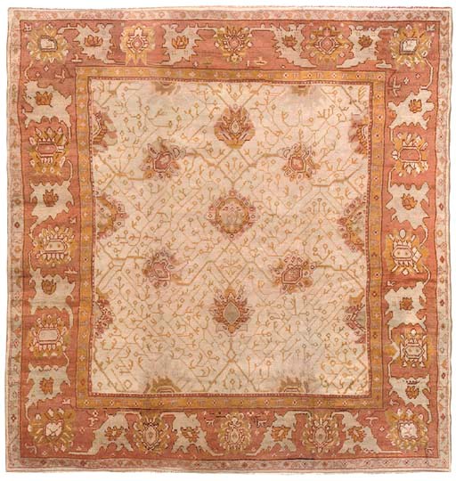 AN USHAK CARPET