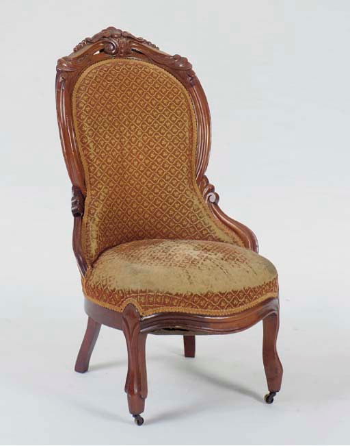 AN AMERICAN MAHOGANY LADIES CHAIR,