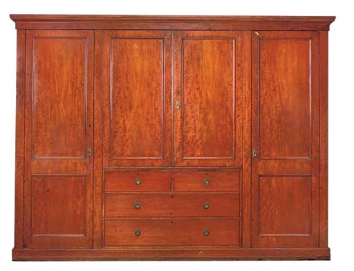 A VICTORIAN MAHOGANY WARDROBE