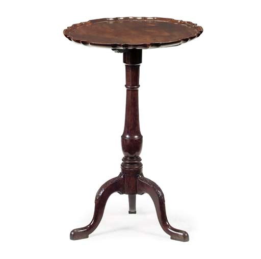A MAHOGANY TRIPOD TABLE