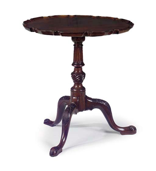 A MAHOGANY PIECRUST TRIPOD TABLE