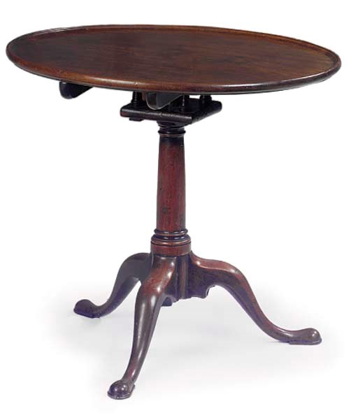 A GEORGE III MAHOGANY TRIPOD TABLE