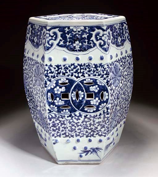 A Chinese blue and white hexagonal garden seat, 19th Century