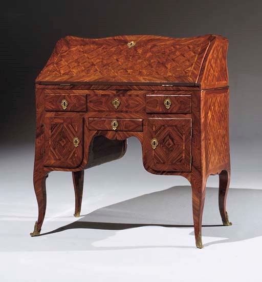 BUREAU DOS D'ANE D'EPOQUE LOUIS XV