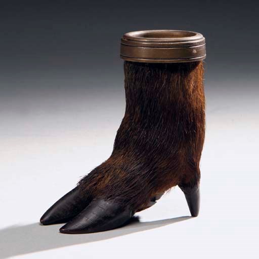 PIED DE SANGLIER