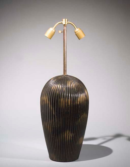 PIED DE LAMPE