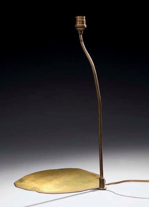 PIED DE LAMPE