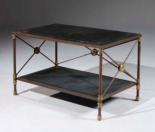 PETITE TABLE MODERNE