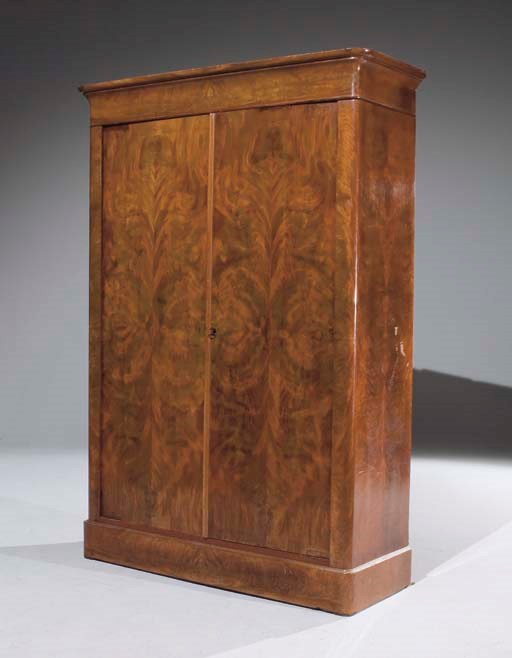 ARMOIRE DE LA FIN DU XIXEME SIECLE