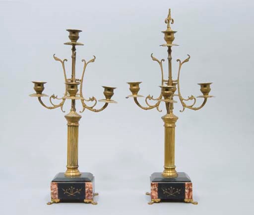 PAIRE DE CANDELABRES