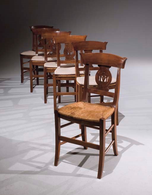 SUITE DE SIX CHAISES PAILLEES DU XIXEME SIECLE