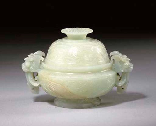 BRULE-PARFUM COUVERT EN JADE CELADON PALE