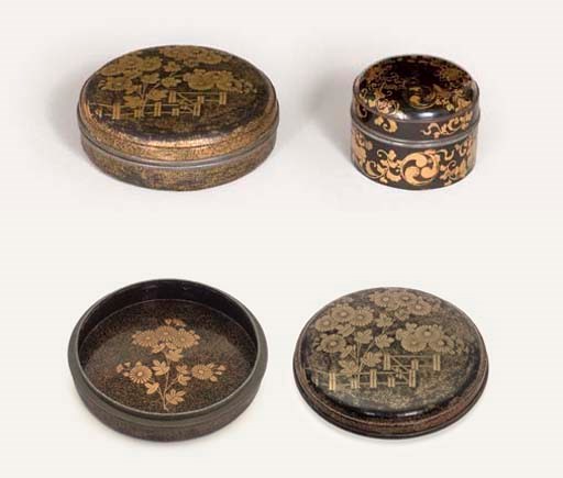 A MIRROR BOX
