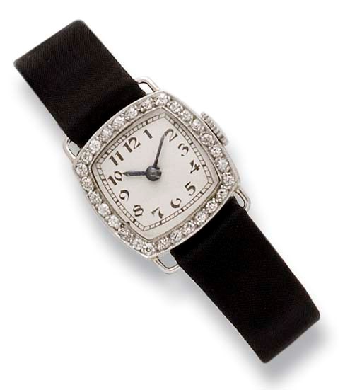 DEUX MONTRES BRACELET DE DAME ART DECO