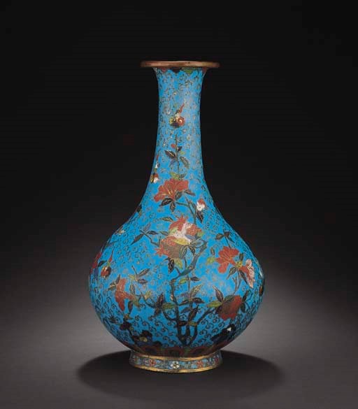 A VERY RARE MING CLOISONNE ENAMEL BOTTLE VASE, YUHUCHUNPING