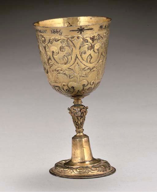 A LATE 16TH/EARLY 17TH CENTURY GERMAN SILVER-GILT GOBLET,