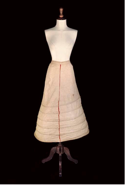 NINE CRINOLINES