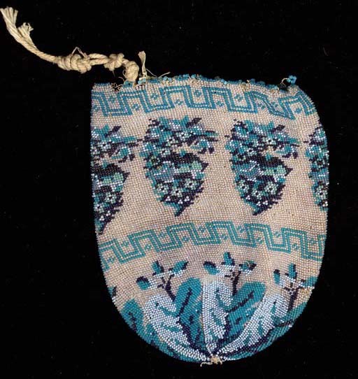 A LARGE COLLECTION OF BEADED RETICULES