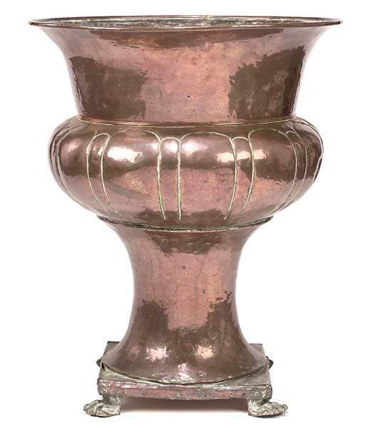 A VICTORIAN COPPER JARDINIERE