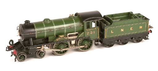Hornby Series LNER Electric E220 Special The Bramham Moor Locomotive and No. 2 Special Tender