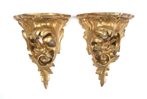 A PAIR OF LOUIS XV STYLE GILTWOOD WALL BRACKETS,