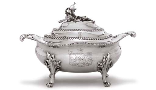 A GEORGE III SILVER SOUP-TUREEN AND COVER