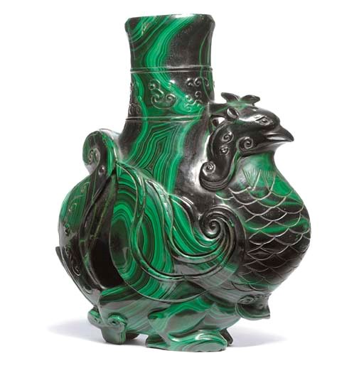 A CHINESE CARVED MALACHITE 'PHOENIX' VASE