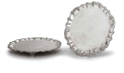 A PAIR OF ITALIAN SILVER SALVERS