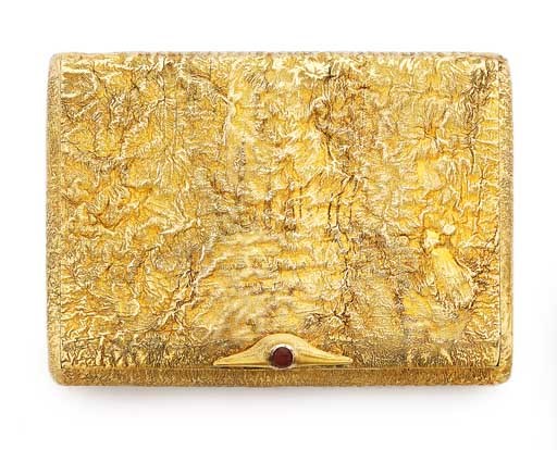 A SILVER-GILT SAMORODOK CIGARETTE CASE
