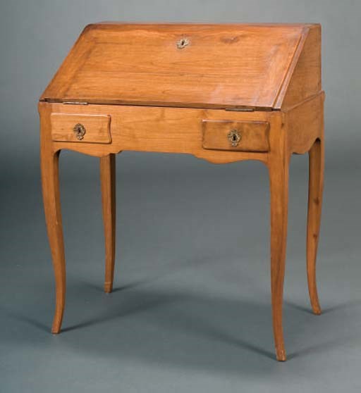 PETIT BUREAU DE PENTE DE STYLE LOUIS XV
