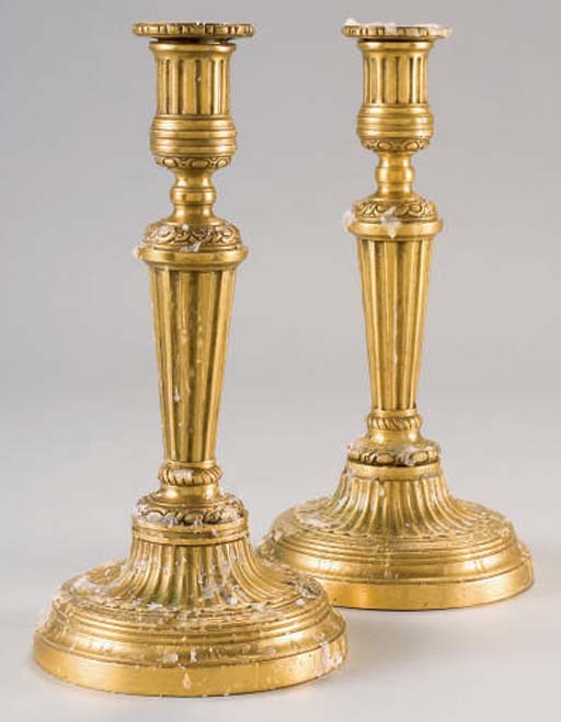 PAIRE DE BOUGEOIRS DU XIXEME SIECLE