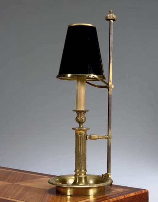 FLAMBEAU DE BOUILLOTTE DE STYLE LOUIS XVI