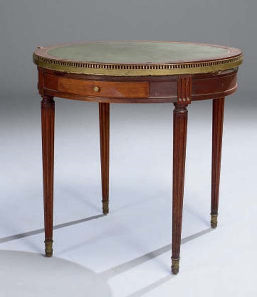 TABLE BOUILLOTTE DE STYLE LOUIS XVI DE LA FIN DU XIXEME SIECLE