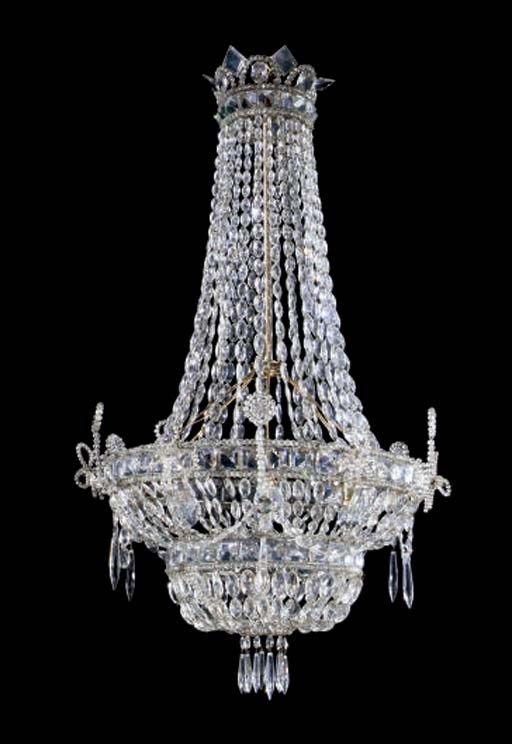 LUSTRE DE STYLE LOUIS XVI