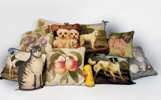 LOT DE VINGT COUSSINS